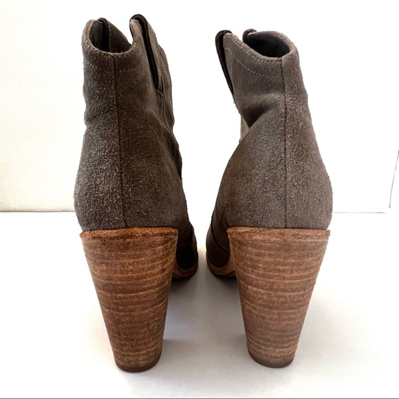 Joie Taupe Tan Suede Booties Sz 38.5   B21/7 - Picture 5 of 13